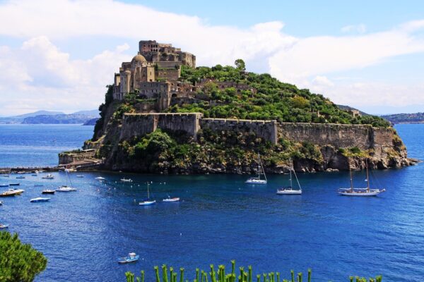 Vacanza pasquale last minute: 7 idee perfette per una fuga improvvisa