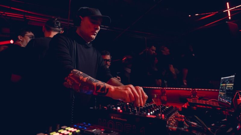 Amnesia Milano: in console Alisha e Paco Osuna