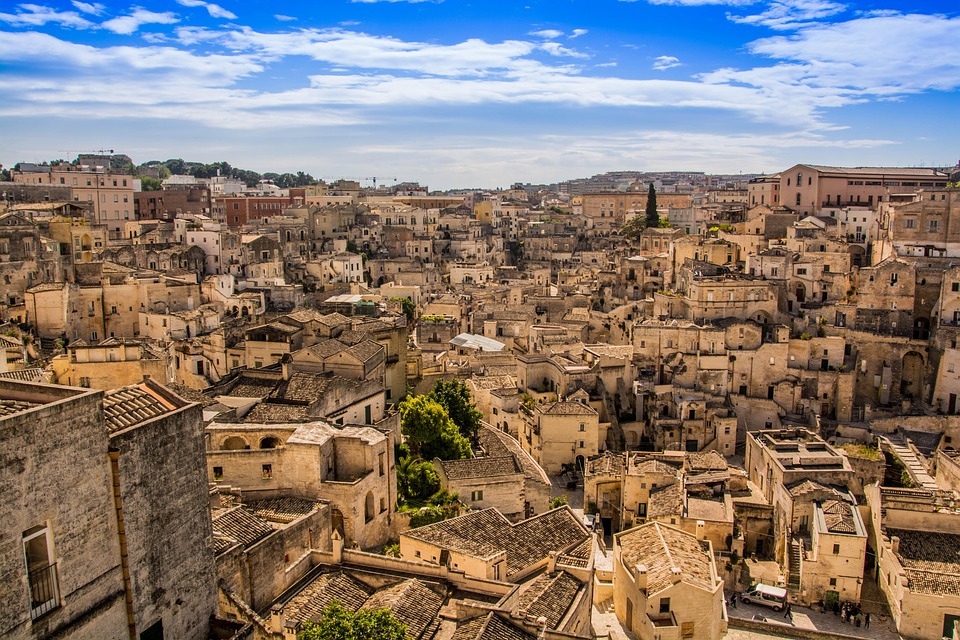 Visitare Matera a Giugno