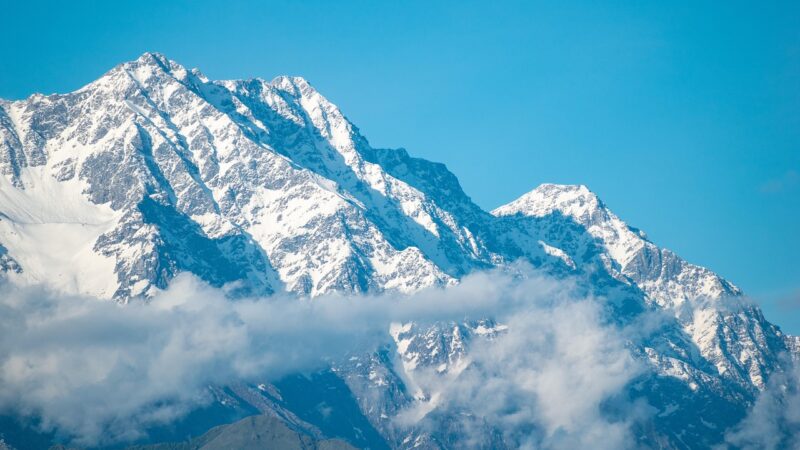 5 montagne più alte del mondo: un viaggio tra le vette dell’Himalaya