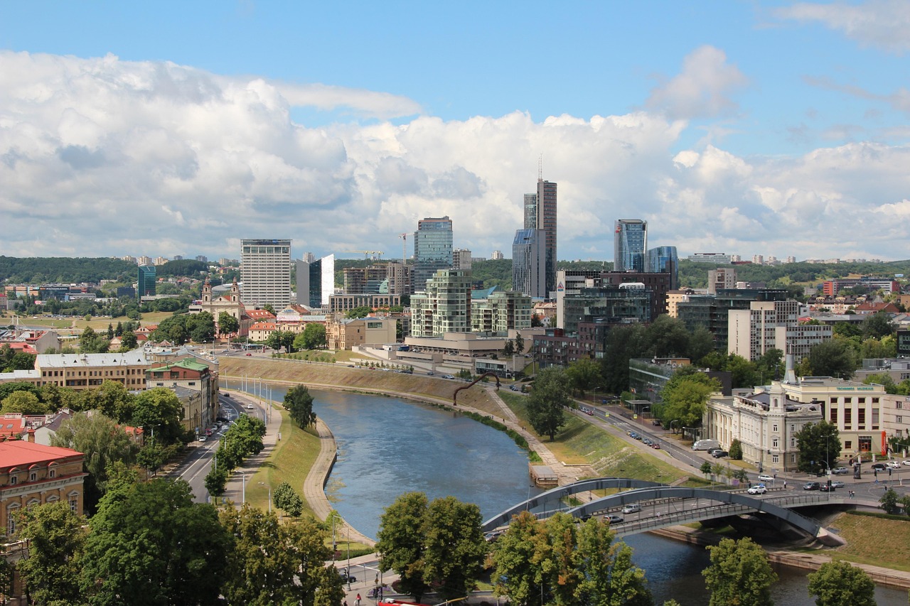 Guida completa a Vilnius: cultura, street art e relax nordico