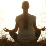 Segreto del viaggiatore felice: imparare a meditare ovunque