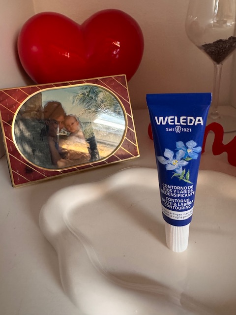 La routine ridensificante di Weleda