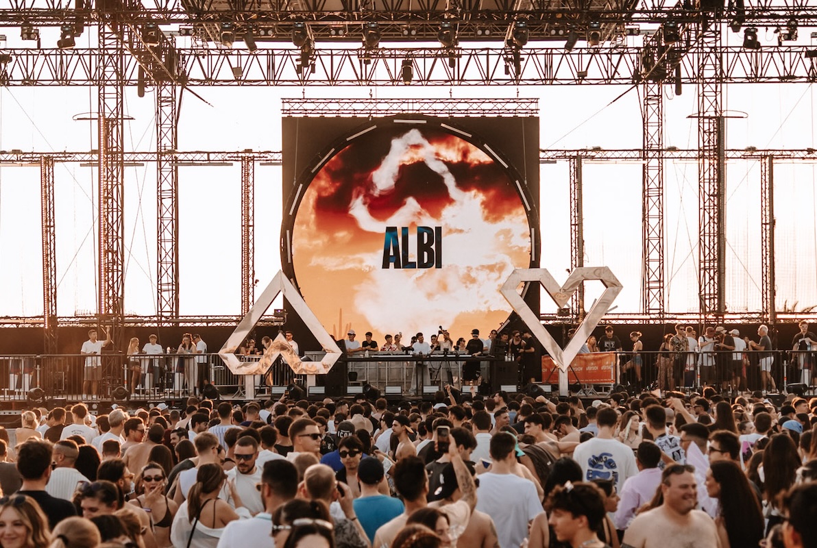 20mila presenze a Jesolo per Aperyshow On The Beach