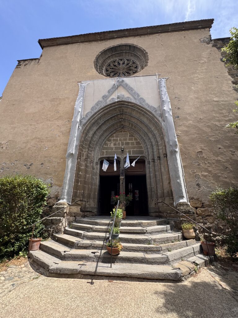Lavoûte-Chilhac: il mio road trip in mobylette vintage tra i borghi dell’Alvernia