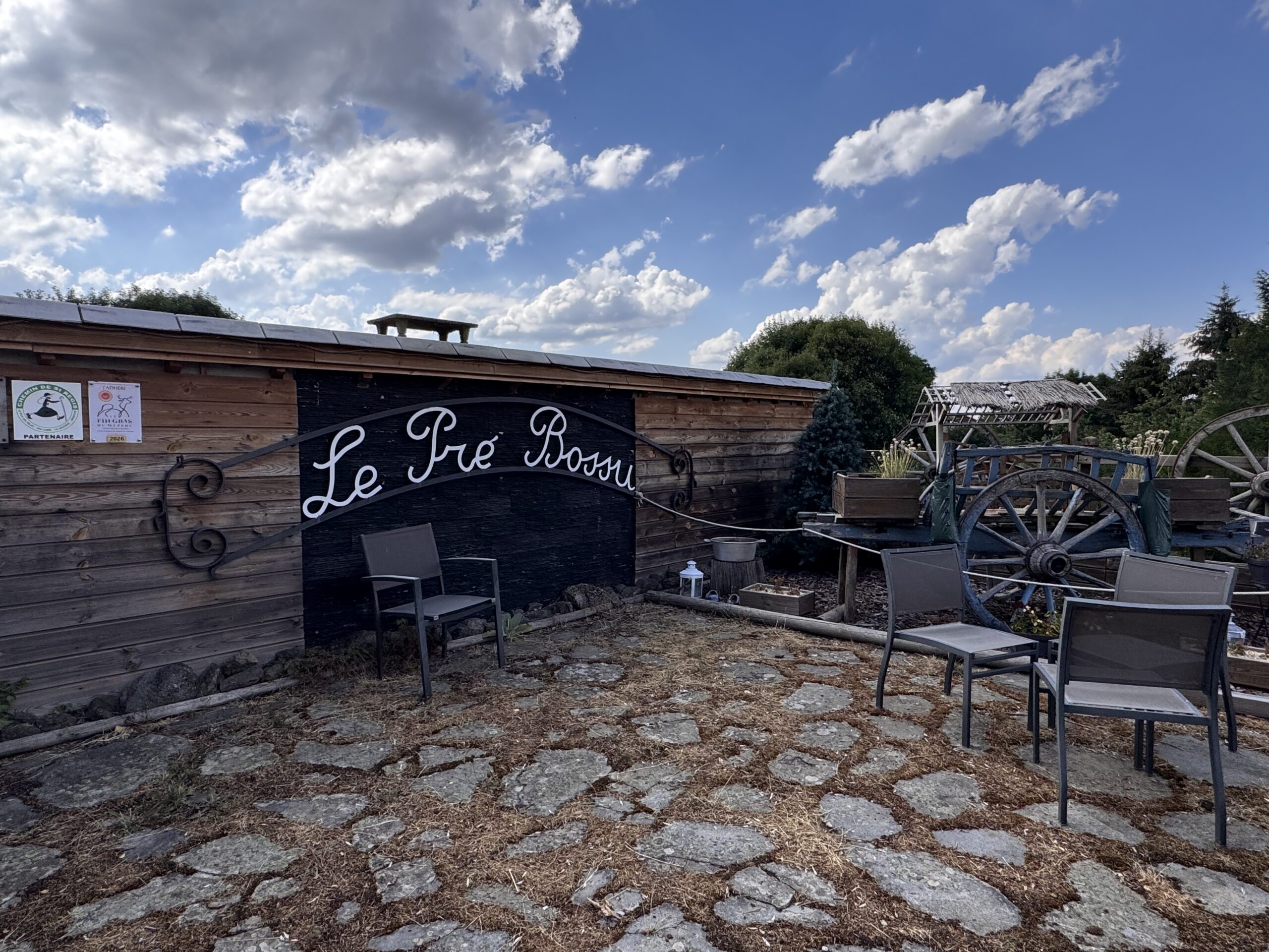 Hôtel-Restaurant Le Pré Bossu a Moudeyres
