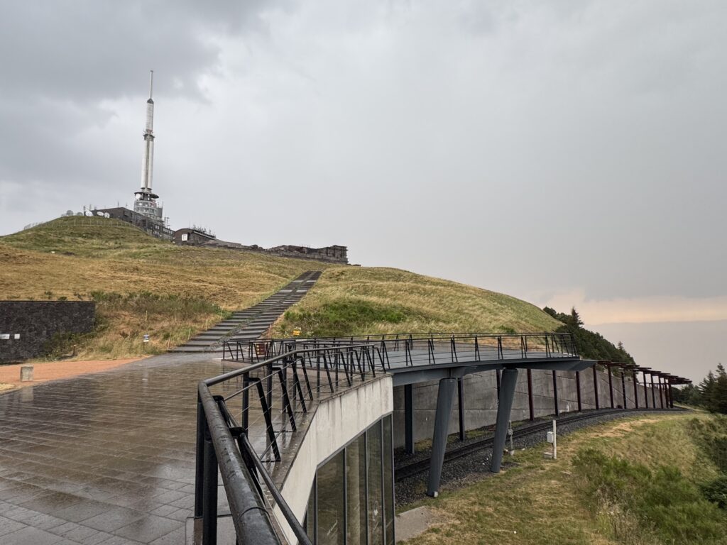 Puy de Dôme: giganti addormentati nel cuore della Francia