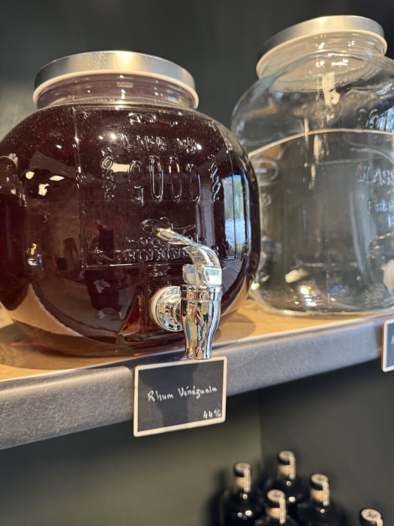Home Distillers a Polignac: degustazione della Liqueur de Verveine