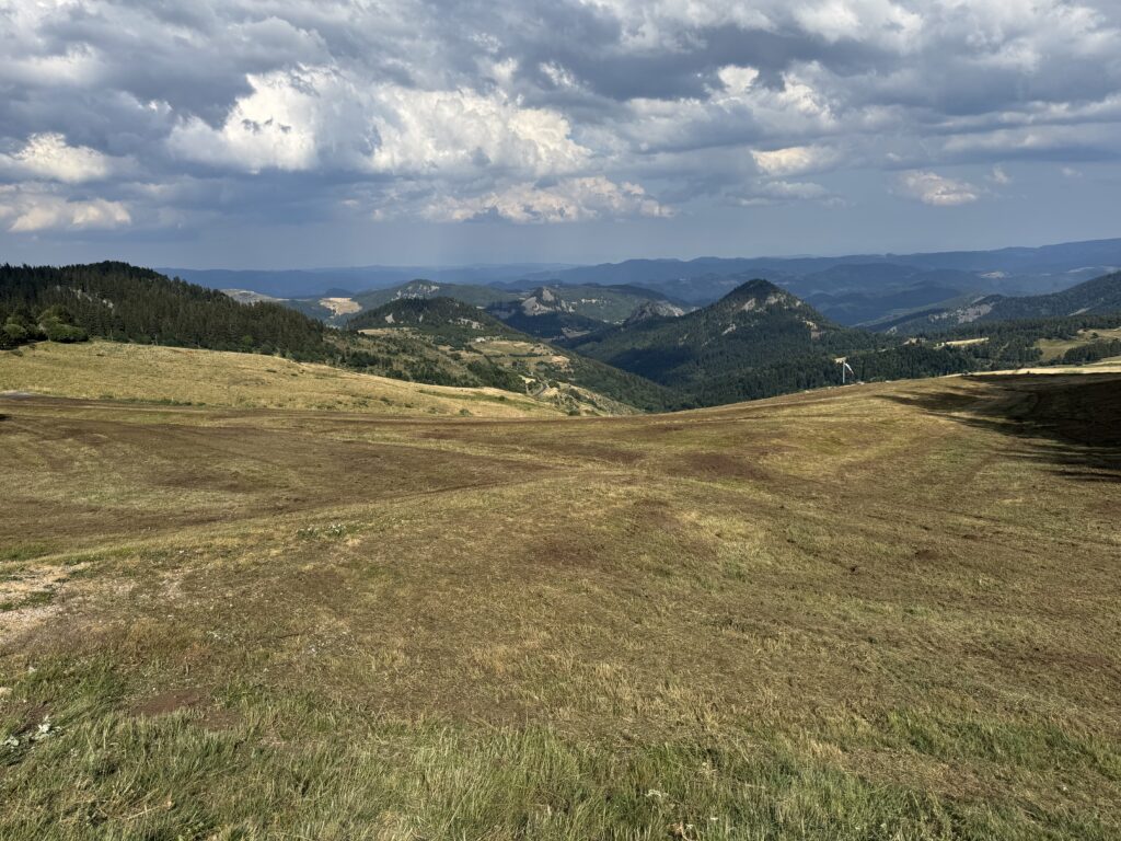 Les Estables e il Mont Mézenc: l’esperienza a 1750 metri con degustazione locale