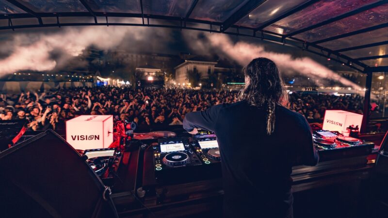 Vision presenta Bibi, Stassy e Solomun