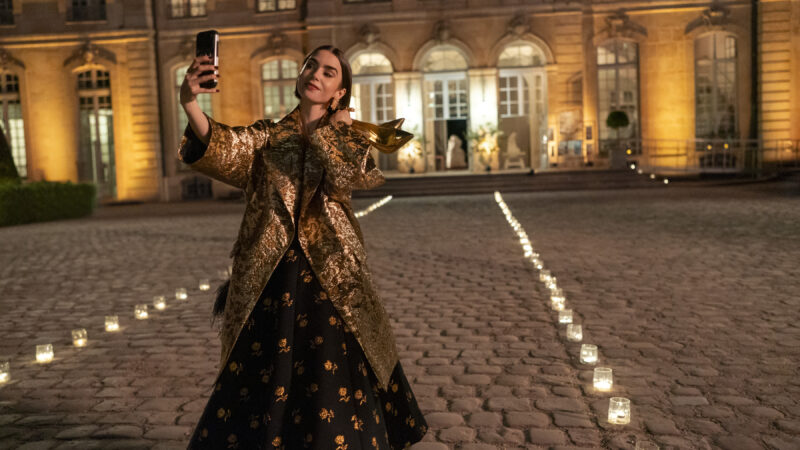 Emily in Paris 6 dice adieu: la sesta e ultima stagione arriva su Netflix il 24 dicembre 2026