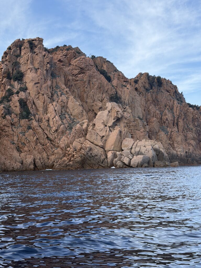 Gita in barca da Porto a Scandola, Girolata e le Calanques di Piana: la Corsica segreta