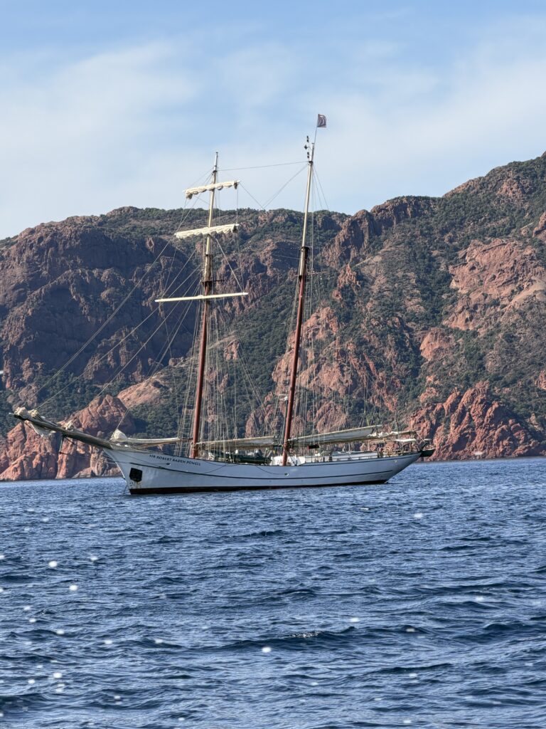 Gita in barca da Porto a Scandola, Girolata e le Calanques di Piana: la Corsica segreta